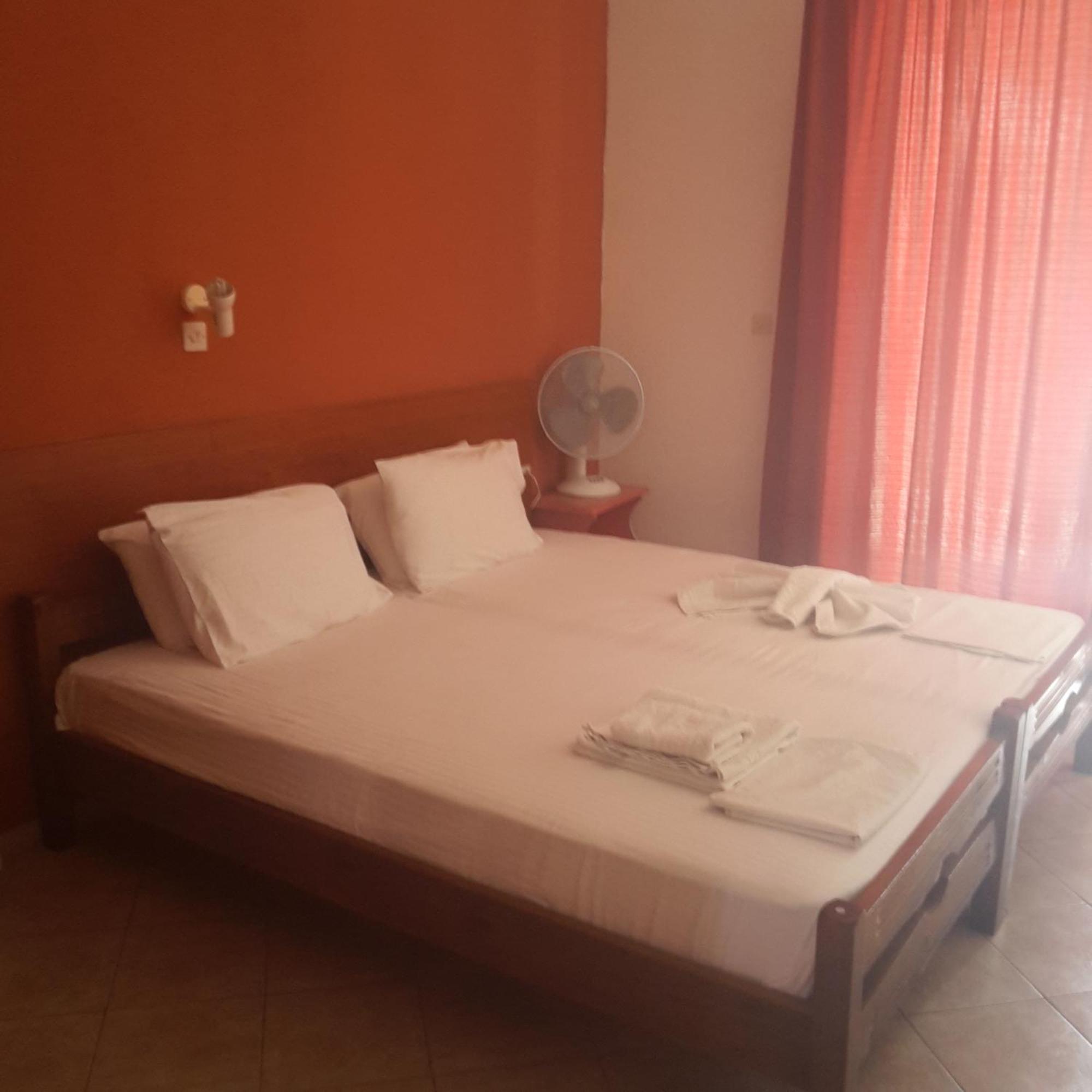 Apostolis Hotel Apartments Pefki Екстериор снимка